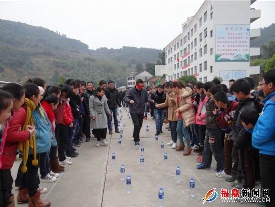 調整大小 教職工趣味賽之仙人指路.jpg